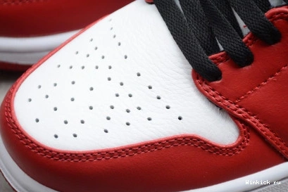 1 JORDAN “CHICAGO” MID AIR 0809